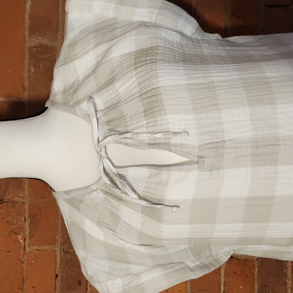 LOFT Outlet Sundress - Picture 2 of 7